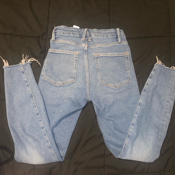 Good American Jeans - Picture 8 of 8